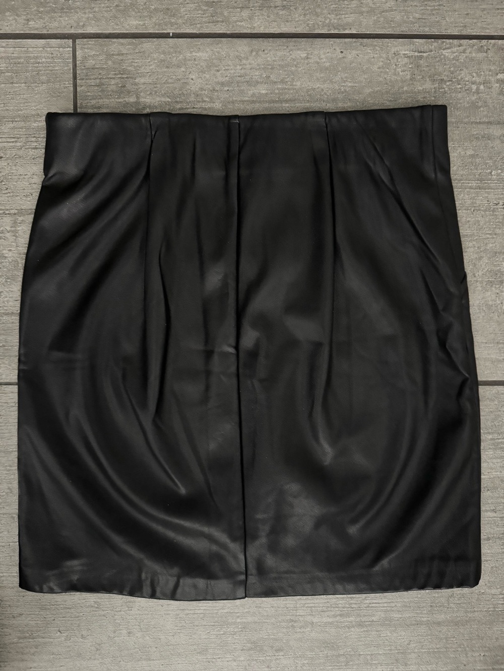 Dynamite Faux Leather Black Skirt - Picture 3 of 8
